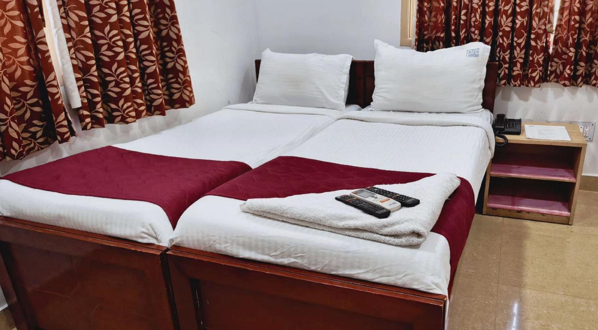 Swarna Sudarshan Service Apartment @ Adyar Chennai Exterior photo